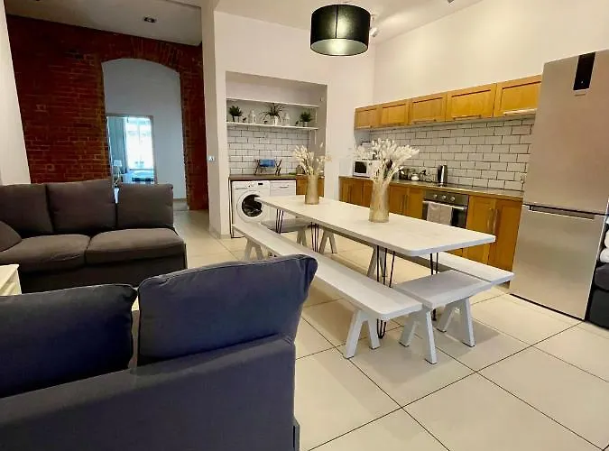 Boutique - Elegant 1906 Period Breslau